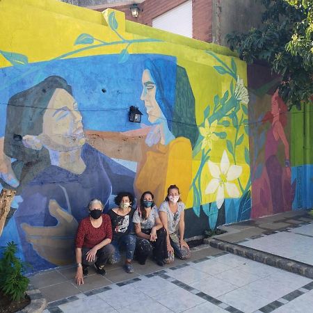 La Casa De Los Murales 阿韦利亚内达 外观 照片