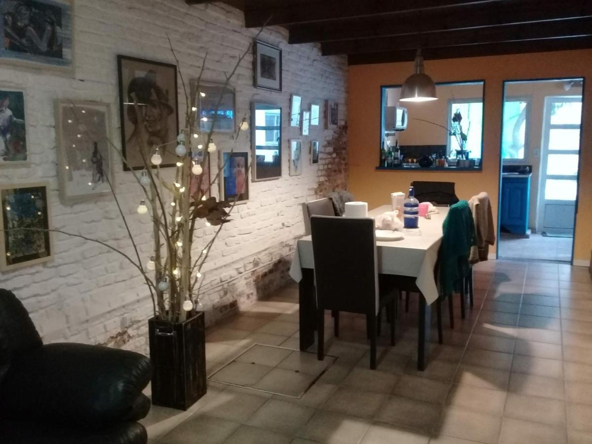 La Casa De Los Murales 阿韦利亚内达 外观 照片